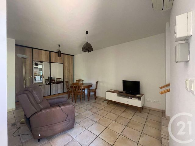 Appartement F2 à louer - 2 pièces - 45.0 m2 - TOULON - 83 - PROVENCE-ALPES-COTE-D-AZUR - Century 21 Colbert Immobilier