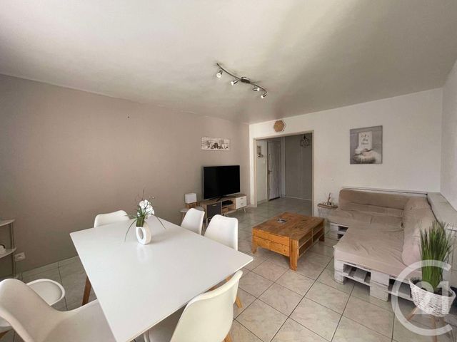 Appartement F3 à louer - 3 pièces - 73.77 m2 - LA VALETTE DU VAR - 83 - PROVENCE-ALPES-COTE-D-AZUR - Century 21 Colbert Immobilier