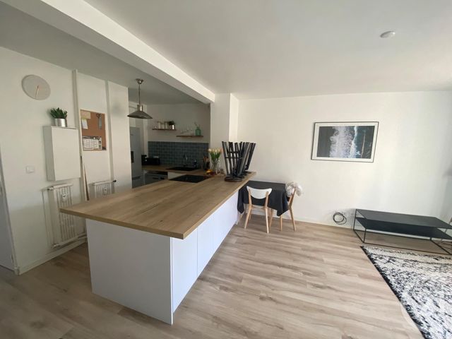 Appartement T3 à louer - 3 pièces - 51.53 m2 - TOULON - 83 - PROVENCE-ALPES-COTE-D-AZUR - Century 21 Colbert Immobilier